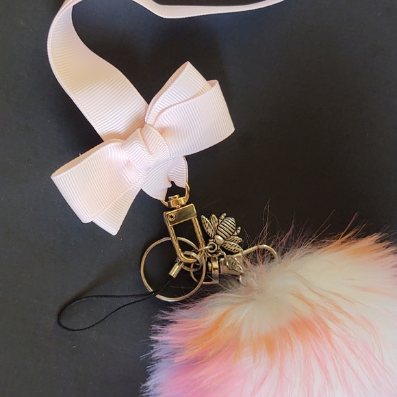 Cellphone Wrist strap - Picture 2 of 4